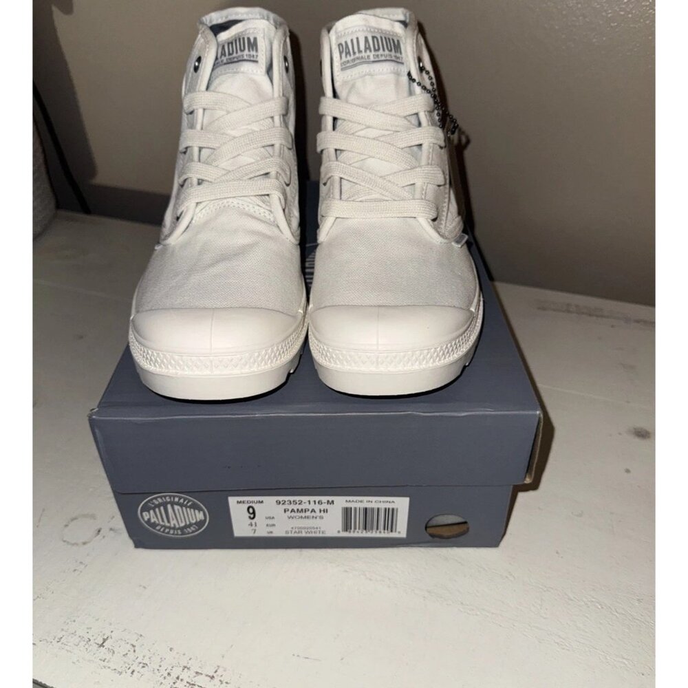 New Palladium Pampa Hi Boots Star White Womens 9 All White Boots